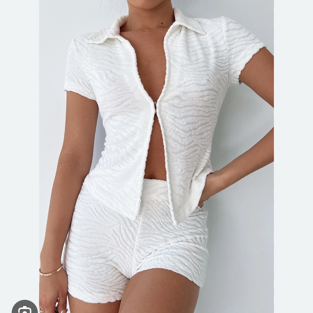 White Fox Terry cloth 2 piece set